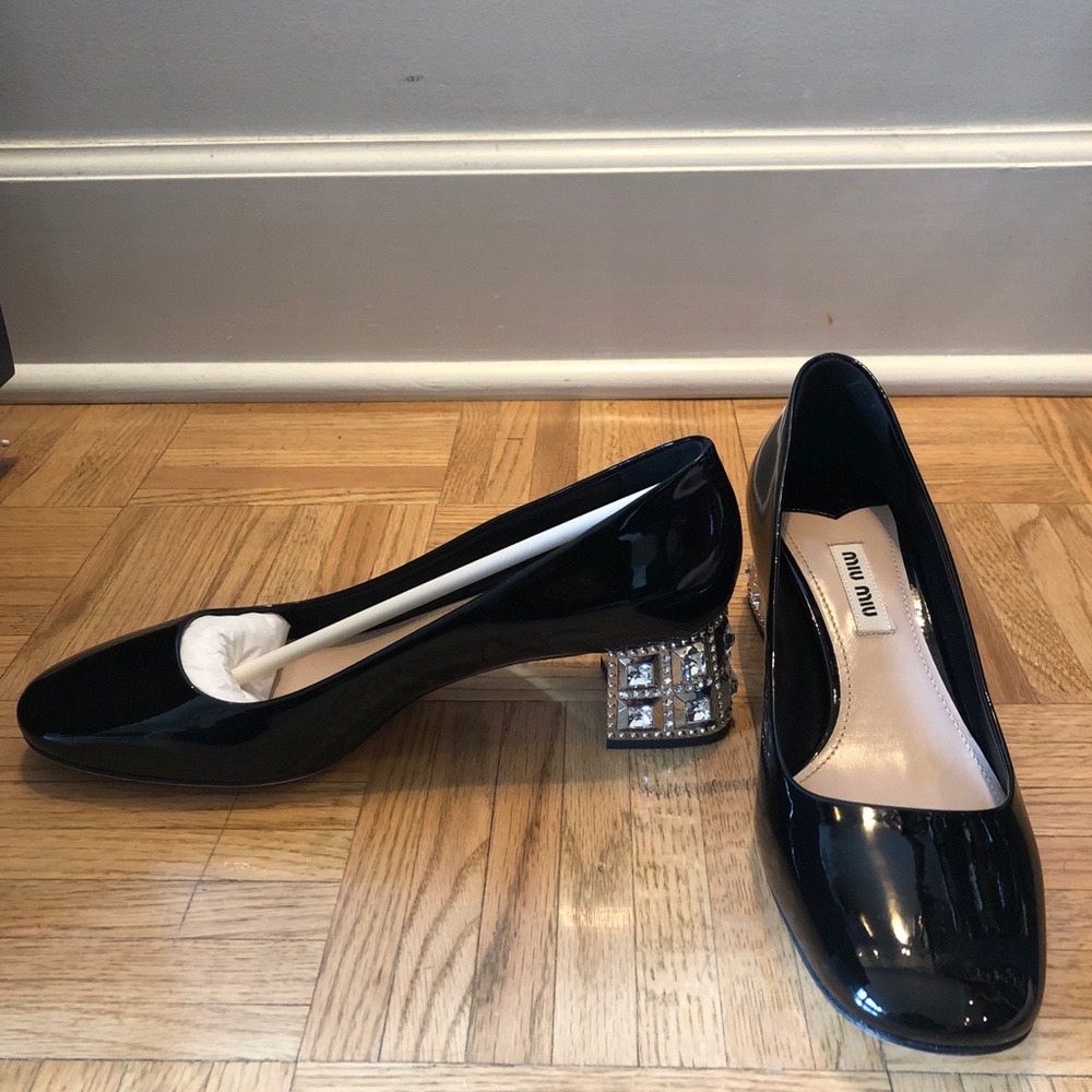 Miu Miu NEVER WORN low patent jeweled heel pumps